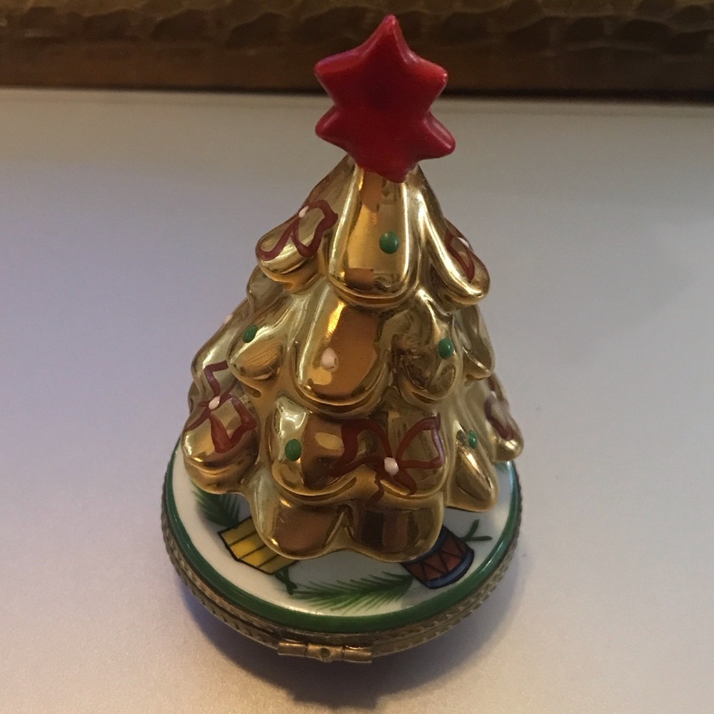 Vintage, Limoges Hand-Painted Gold Christmas Tree Ornaments with Red Star - Picture 12 of 13